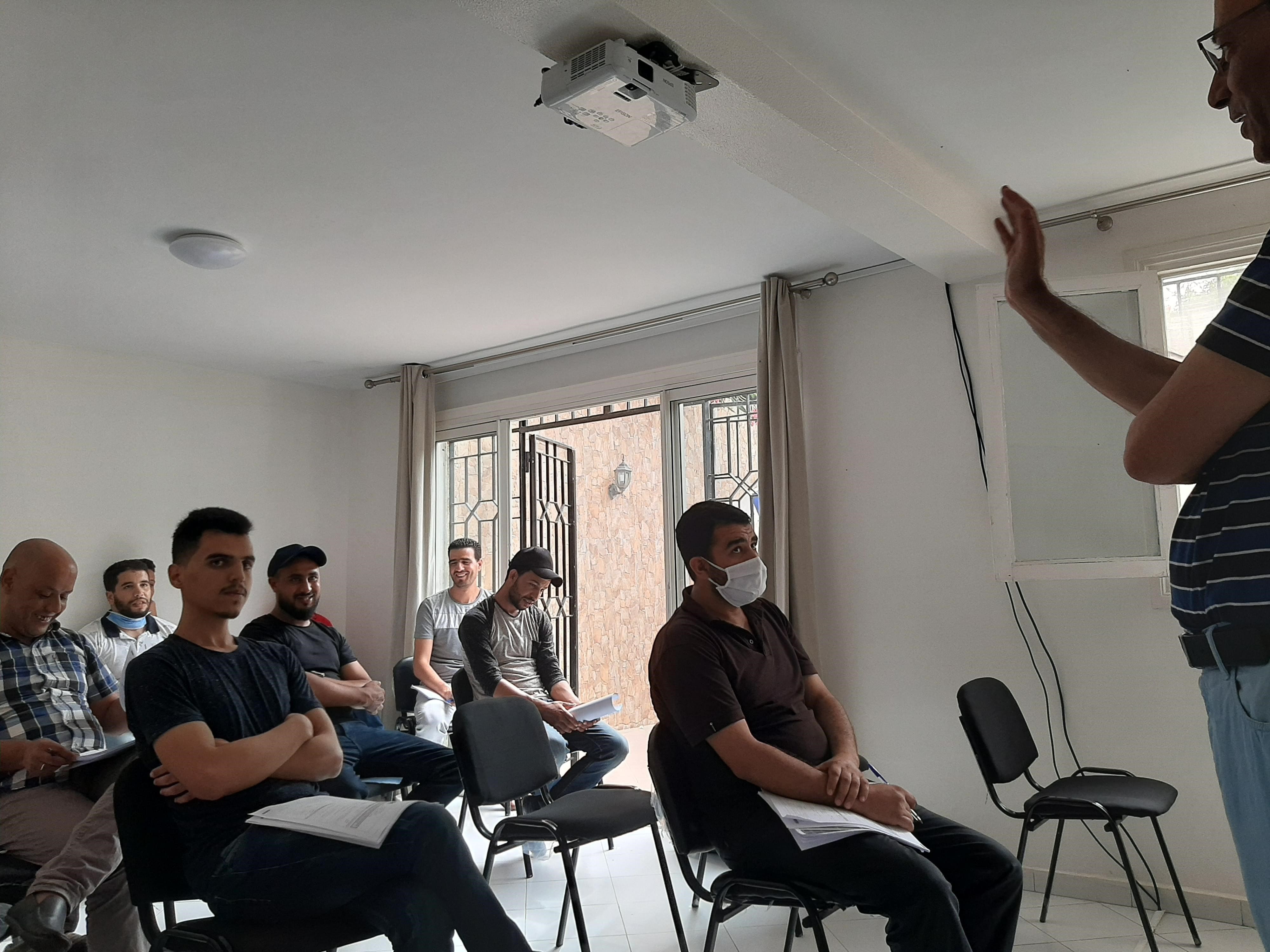 La Réalisation d’une étude de performance des secteurs des industries de transformation, de l'offshoring et des services liés à l'industrie repartie en 2 lots - Lot N° 1 : Régions de Rabat-Salé-Kénitra, Tanger-Tétouan-El Hoceima, l'Oriental, Beni Mellal-Khénifra, Fès-Meknès